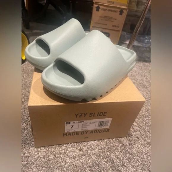 adidas gazelle silver green womens Adidas Yeezy Slide Salt